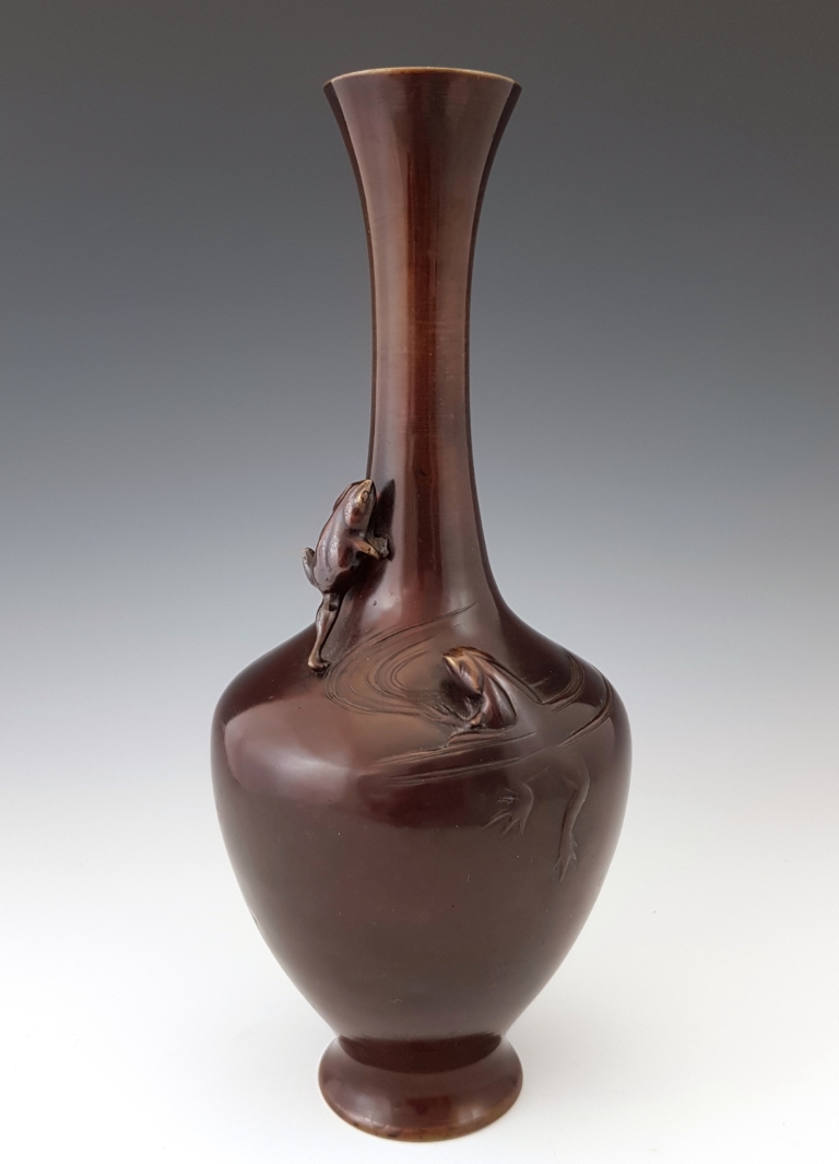 Japanse vaas brons met kikkers circa 1900 - De Haagse Salon herfstexpo 2019 verlengd: 19 & 20 oktober!