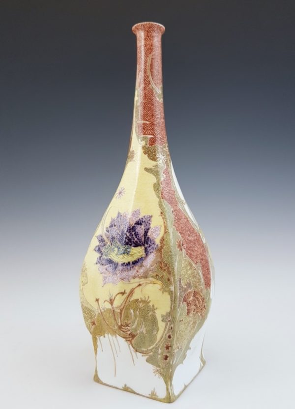 Rozenburg Den Haag eggshell porcelain vase 1901